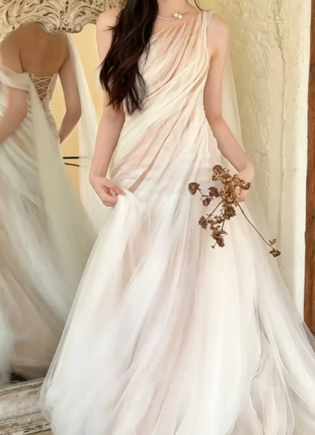 Retro Asymmetric Neck Tulle Wedding Dress White Mermaid Bridal Dress GG6249