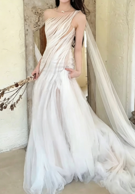 Retro Asymmetric Neck Tulle Wedding Dress White Mermaid Bridal Dress GG6249
