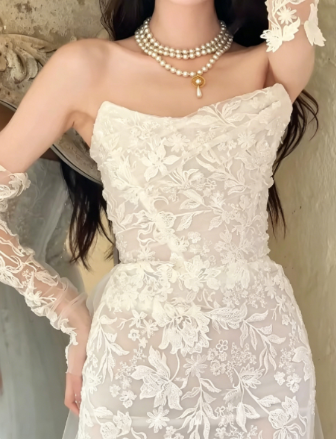 Glamorous Strapless Lace Wedding Dress White Tulle Sheath Bridal Dress GG6251