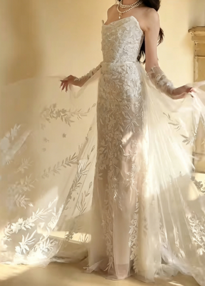 Glamorous Strapless Lace Wedding Dress White Tulle Sheath Bridal Dress GG6251
