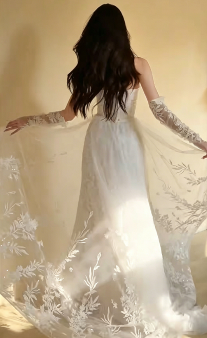 Glamorous Strapless Lace Wedding Dress White Tulle Sheath Bridal Dress GG6251