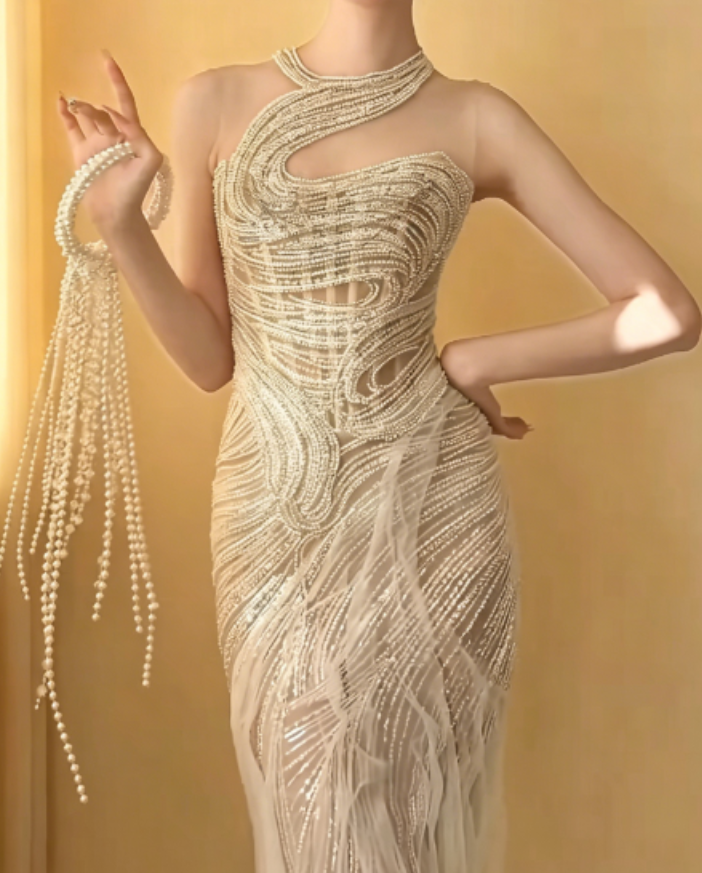 Exquisite Halter Neck Beige Prom Dress Beading Sequins Mermaid Evening Dress GG6270