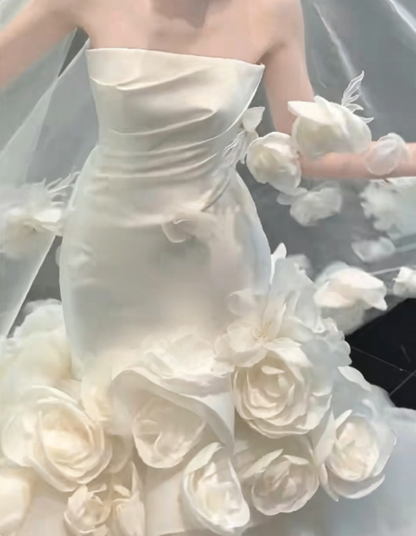 Fascinating Strapless Handmade Flowers Wedding Dress Satin Tulle Mermaid Bridal Dress GG6282