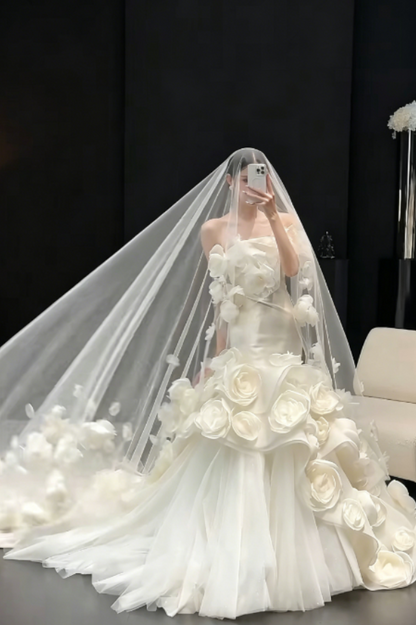 Fascinating Strapless Handmade Flowers Wedding Dress Satin Tulle Mermaid Bridal Dress GG6282