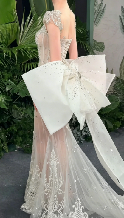 Luxurious Beaded Wedding Dress With Bow Train Short Sleeve Mermaid Bridal Dress GG6284