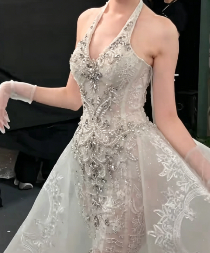 Charming Halter Neck Beaded Wedding Dress With Bow Train A-Line Bridal Dress GG6288