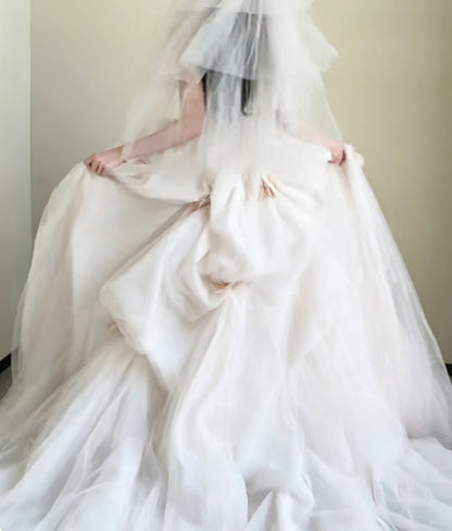 Classical Sweetheart 3D Floral Wedding Dress White Tulle A-Line Bridal Dress GG6292