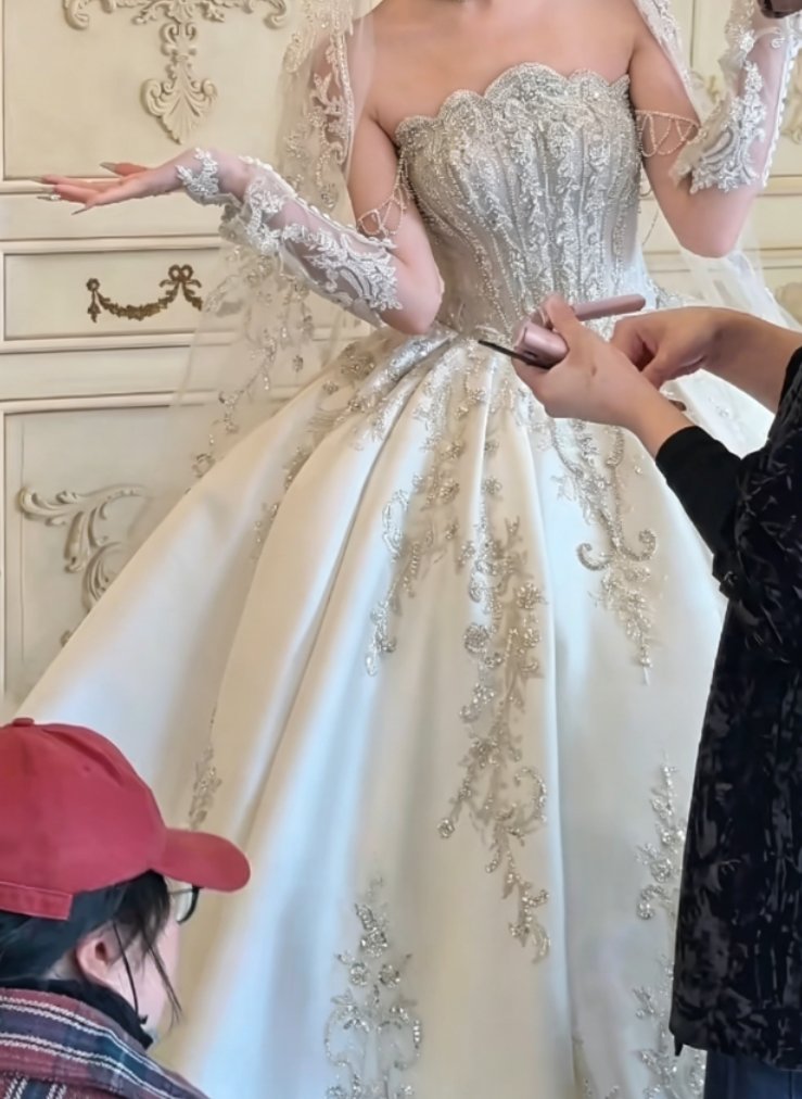 Exquisite Off-Shoulder White Wedding Dress Beaded Satin A-Line Bridal Dress GG6301