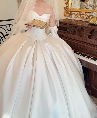 Classical Strapless White Wedding Dress With Sleeves Satin A-Line Bridal Dress GG6306