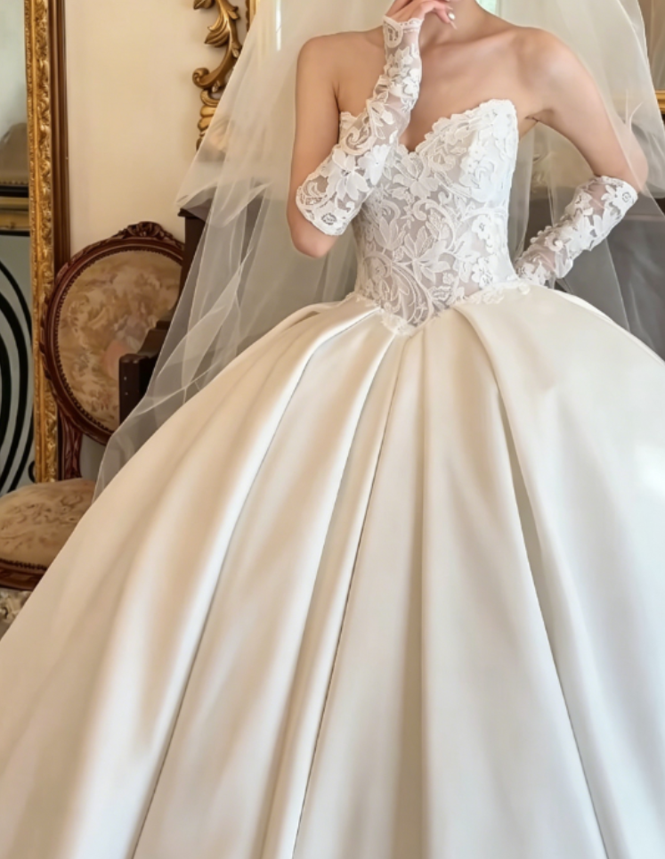 Ornate Strapless White Satin Wedding Dress With Sleeves Lace A-Line Bridal Dress GG6307