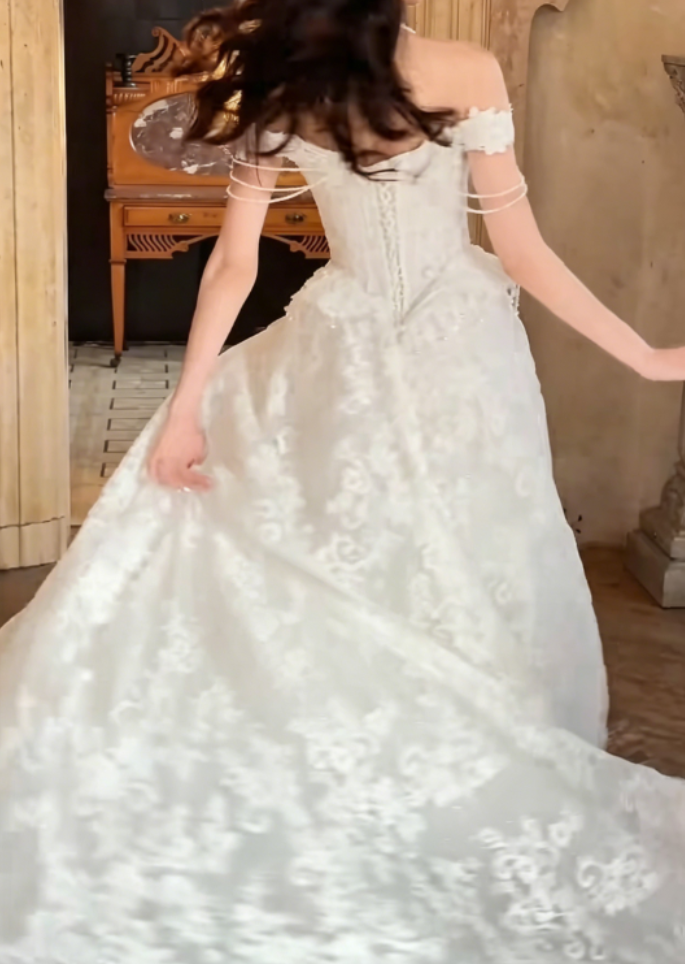 Unique Off-Shoulder Beading Wedding Dress Lace Tassel A-Line Bridal Dress GG6310