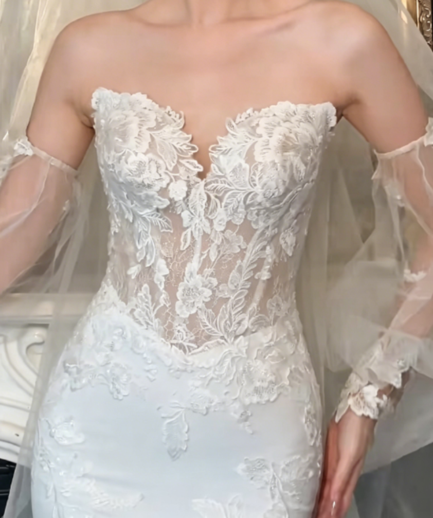 Fascinating Strapless Wedding Dress With Sleeves Appliques Satin Mermaid Bridal Dress GG6314