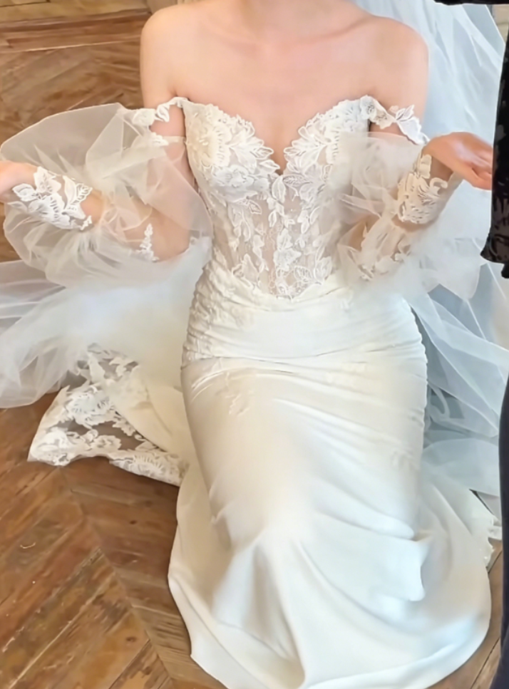 Fascinating Strapless Wedding Dress With Sleeves Appliques Satin Mermaid Bridal Dress GG6314