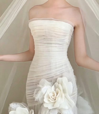 Romantic Strapless Handmade Flowers Wedding Dress Tulle Mermaid Bridal Dress GG6317