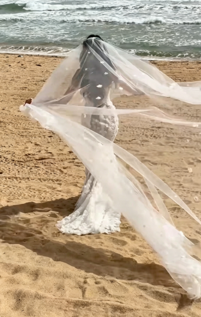 Glam Off-Shoulder Wedding Dress Sequins Tulle Mermaid Bridal Dress GG6329