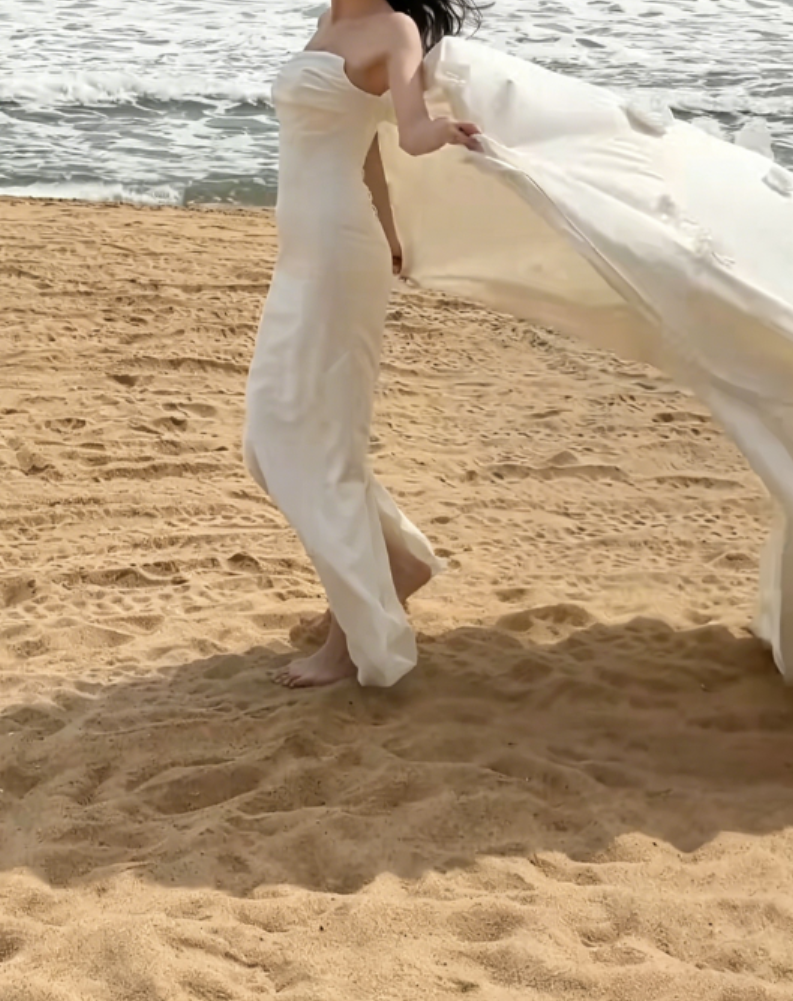 Glam Strapless White Wedding Dress With Train Satin Mermaid Bridal Dress GG6332
