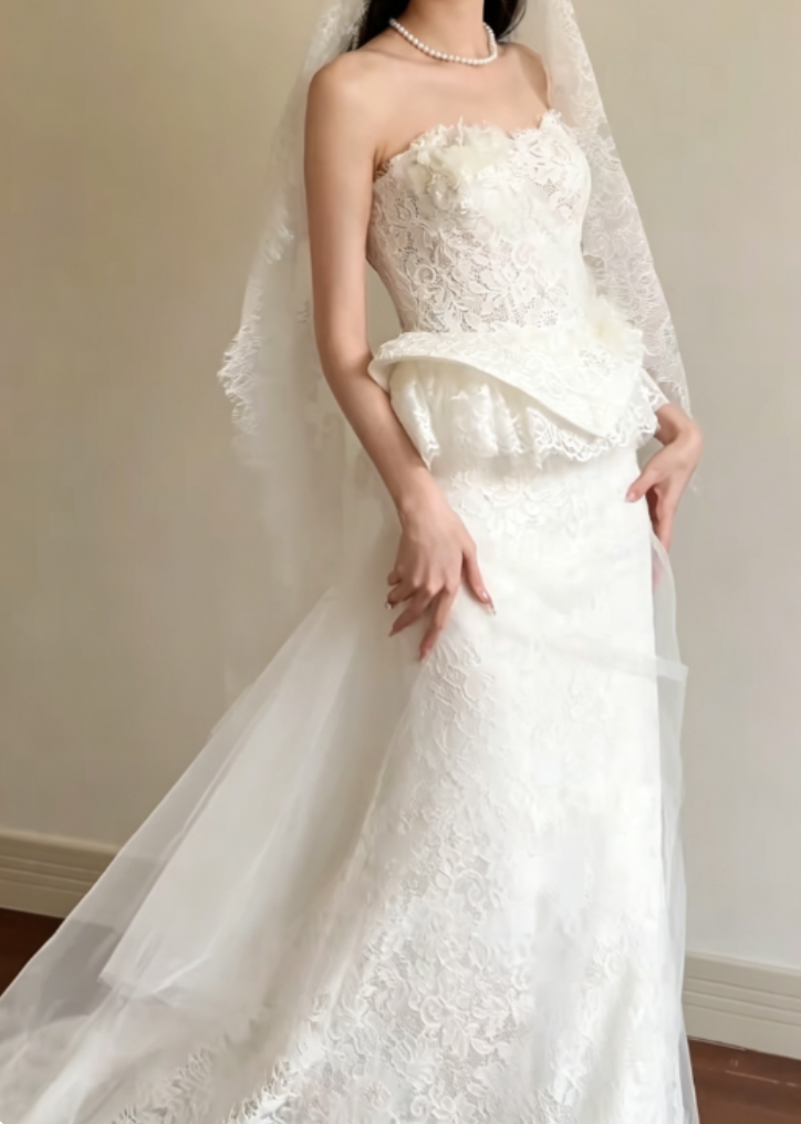Charming Strapless Lace Wedding Dress Tulle Tiered Mermaid Bridal Dress GG6334