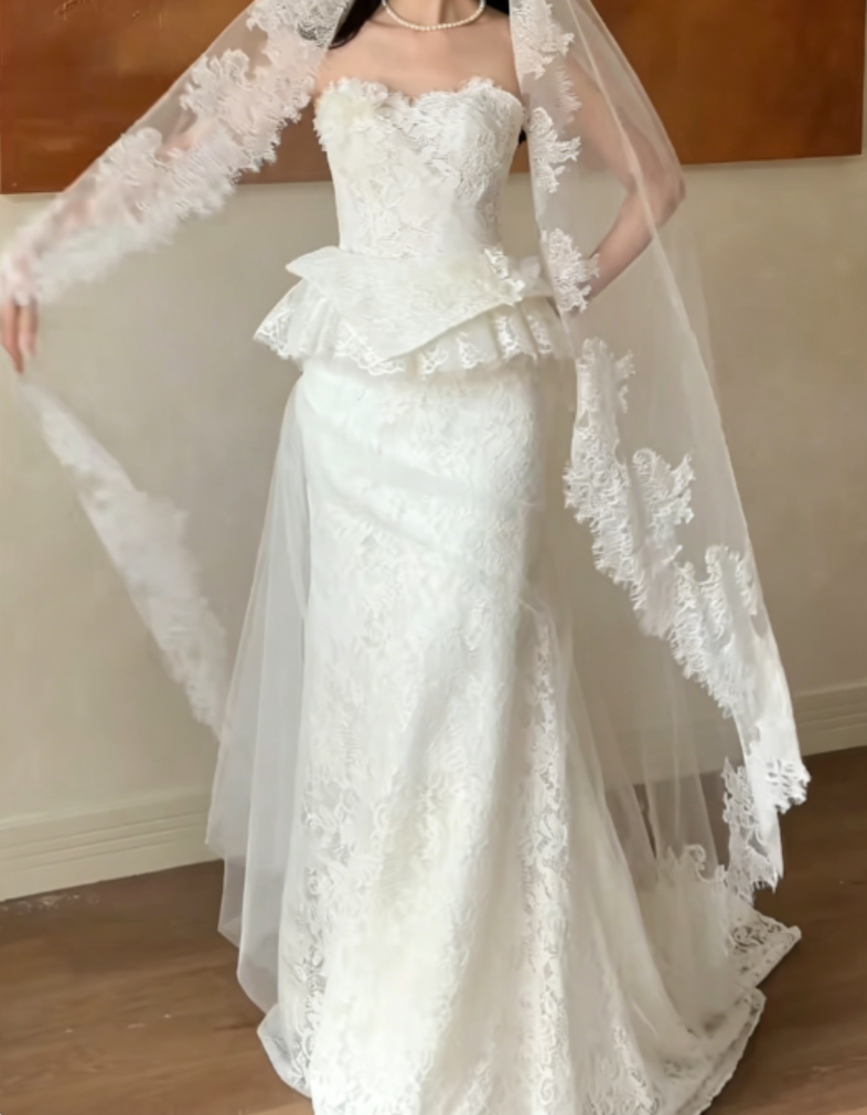 Charming Strapless Lace Wedding Dress Tulle Tiered Mermaid Bridal Dress GG6334