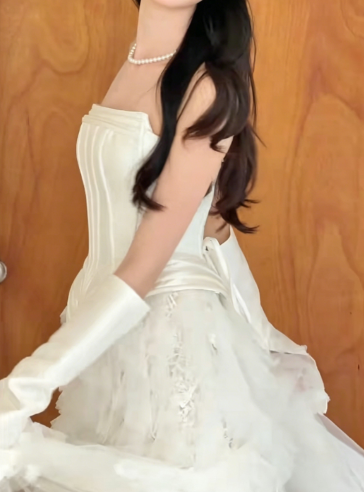 Chic Strapless High Slit Lace Satin Wedding Dress Tiered Tulle A-Line Bridal Dress GG6336