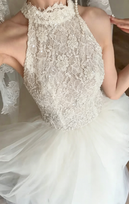 Fascinating Lace Bodice Wedding Dress Halter Neck Tulle A-Line Bridal Dress GG6341