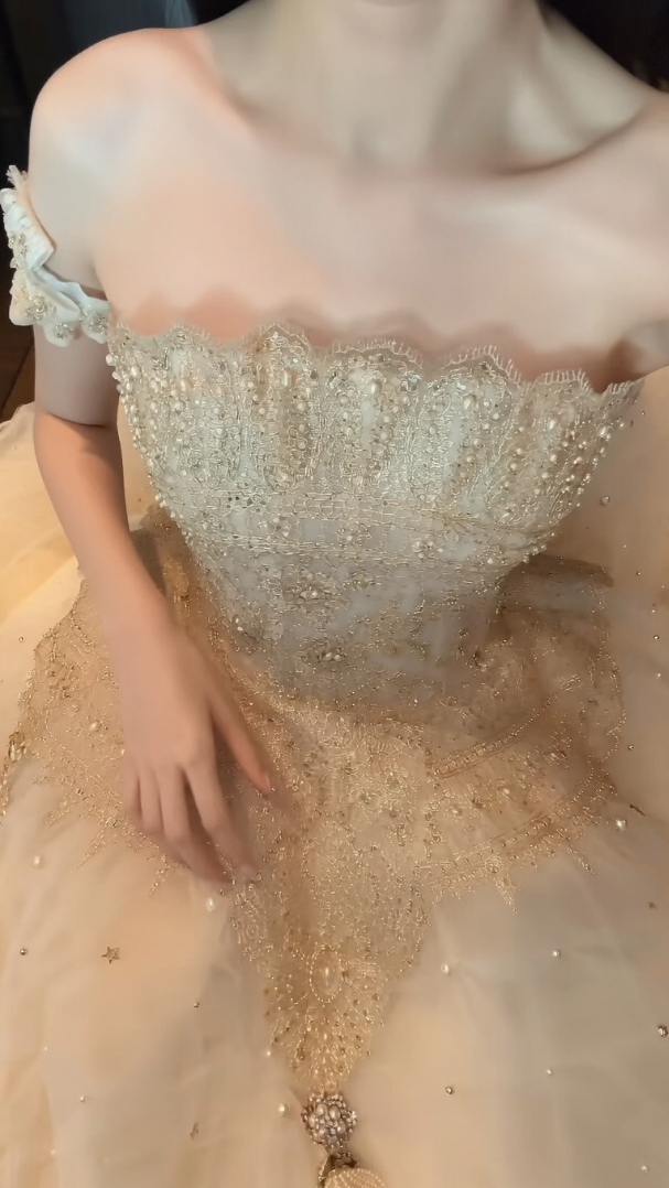 Pretty Strapless Gold Prom Dress Sequins A-Line Evening Dress GG6351