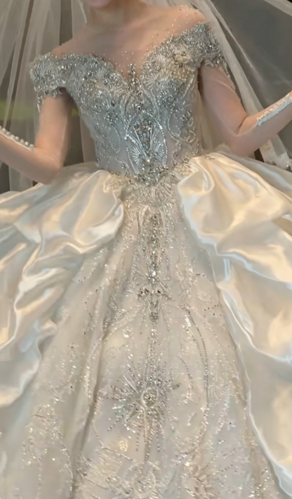 Exquisite Illusion Neck Satin Wedding Dress Long Sleeve Beading A-Line Bridal Dress GG6354