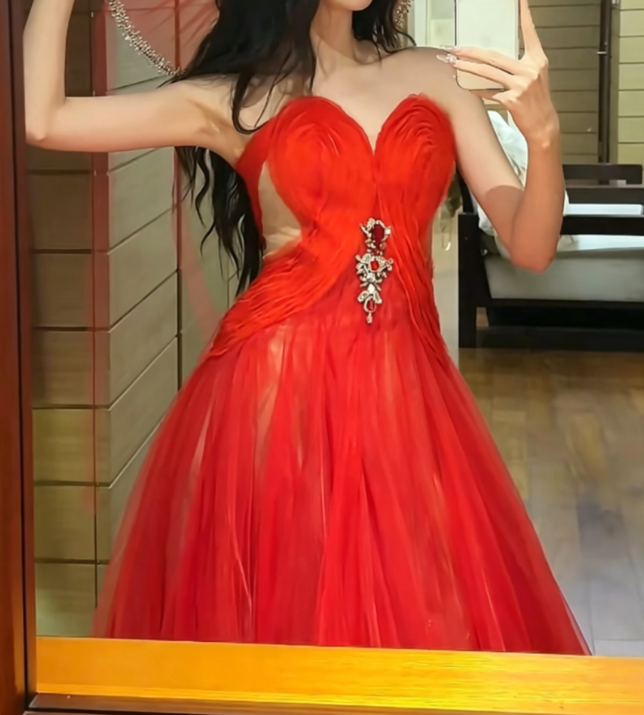 Alluring Strapless Red Prom Dress Rhinestones Tulle A-Line Evening Dress GG6359