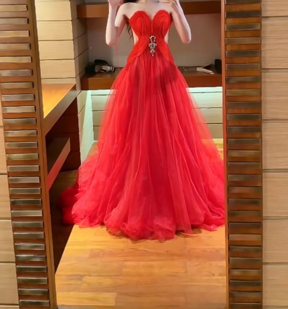 Alluring Strapless Red Prom Dress Rhinestones Tulle A-Line Evening Dress GG6359