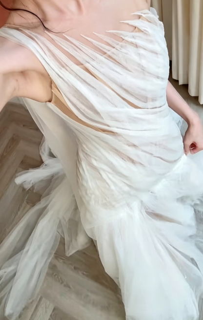 Alluring Illusion Neck White Wedding Dress Tulle Mermaid Bridal Dress GG6396