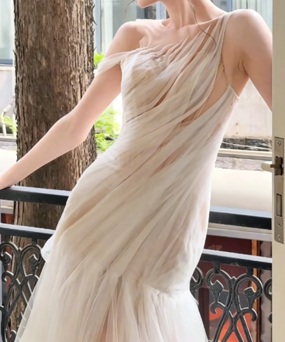 Alluring Illusion Neck White Wedding Dress Tulle Mermaid Bridal Dress GG6396