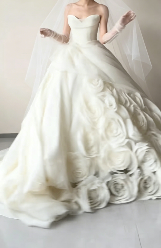 Glam Strapless Handmade Flowers Wedding Dress Satin A-Line Bridal Dress GG6422