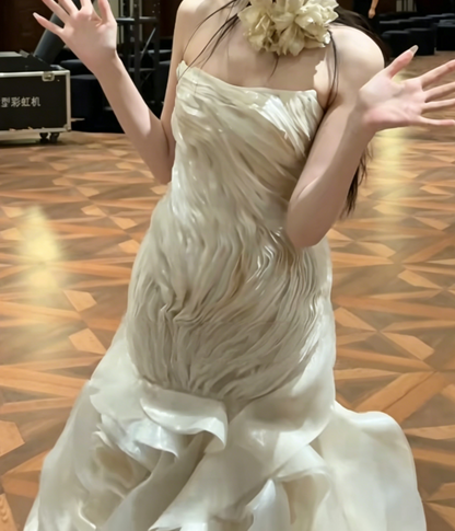 Trendy Strapless Ivory Wedding Dress Ruffles Mermaid Bridal Dress GG6426