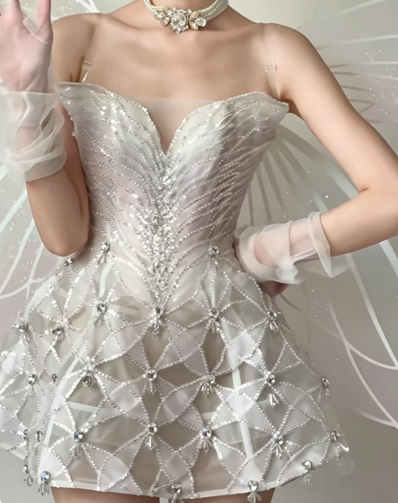 Luxurious Strapless White Homecoming Dress Beaded A-Line Birthday Dress GG6430