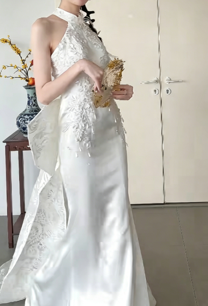 Chic Halter Neck Wedding Dress Beading Sequins Mermaid Bridal Dress GG6437
