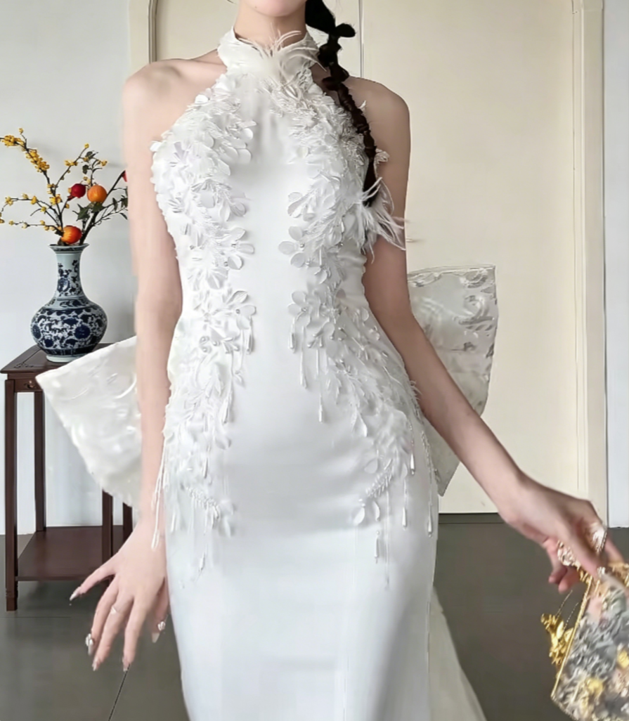 Chic Halter Neck Wedding Dress Beading Sequins Mermaid Bridal Dress GG6437