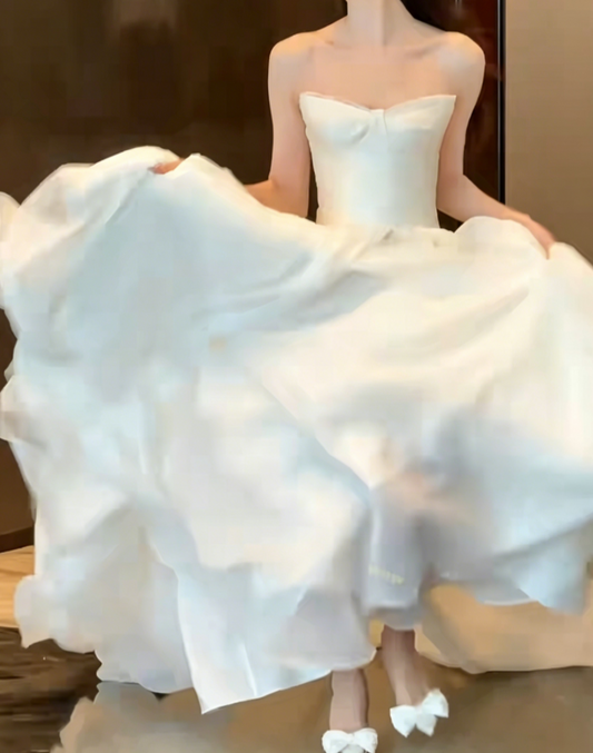 Ornate Strapless White Wedding Dress Tulle A-Line Bridal Dress GG6450