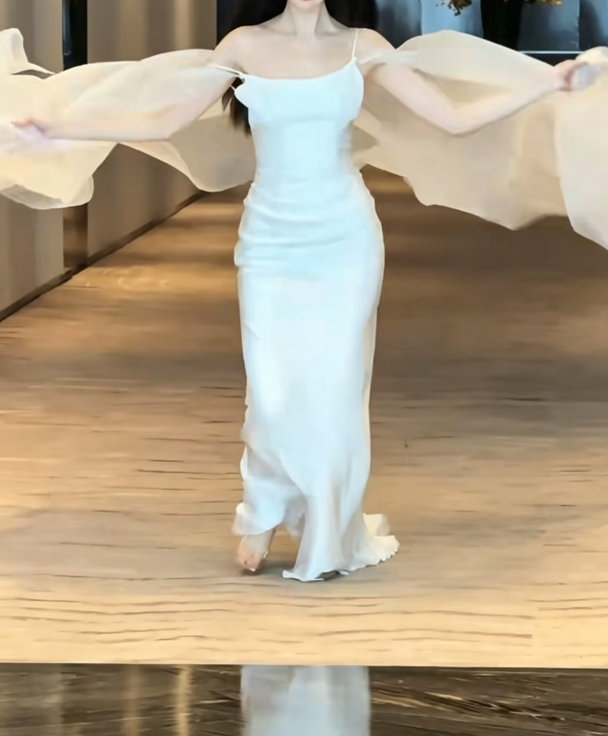 Elegant Spaghetti Straps White Wedding Dress Satin Tulle Sheath Bridal Dress GG6451