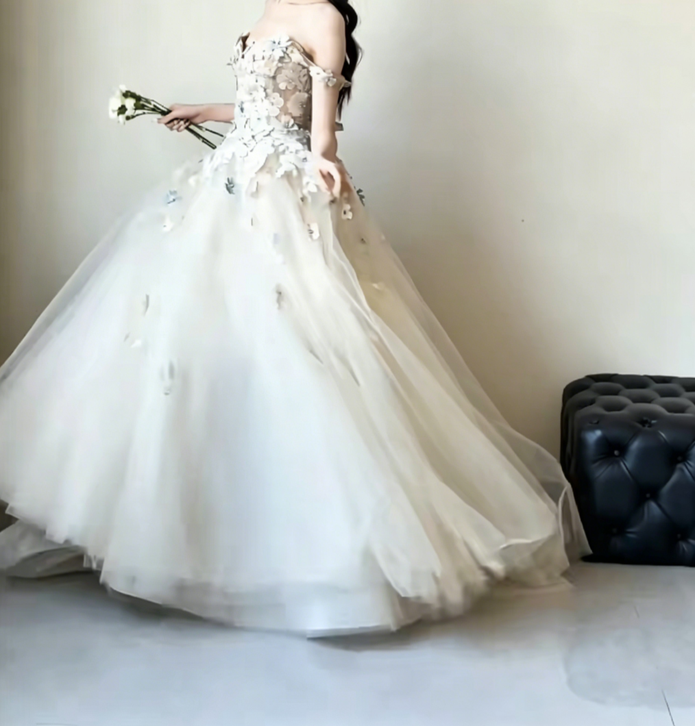 Ornate Off-Shoulder Ivory Prom Dress Appliques Beads A-Line Evening Dress GG6460