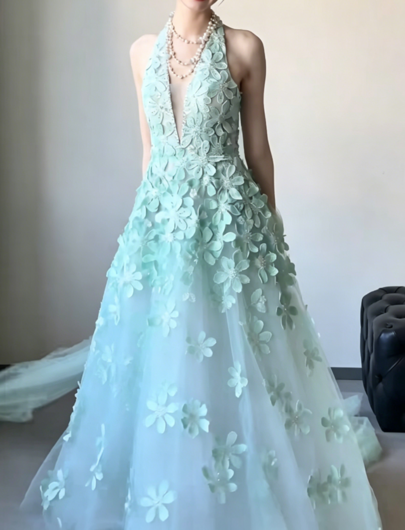 Elegant Halter Neck Sequins Green Prom Dress Appliques Tulle A-Line Evening Dress GG6466