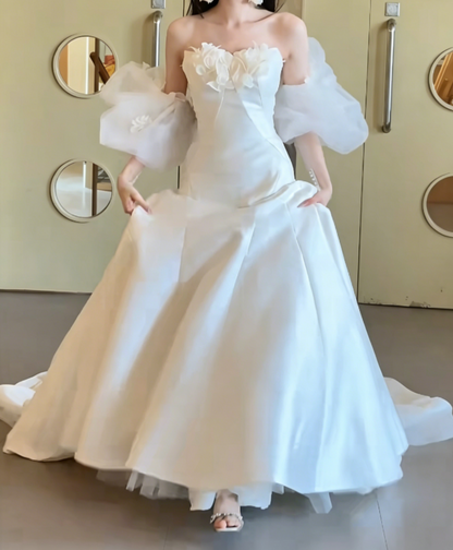 Romantic Strapless Satin Wedding Dress Appliques Mermaid Bridal Dress GG6469