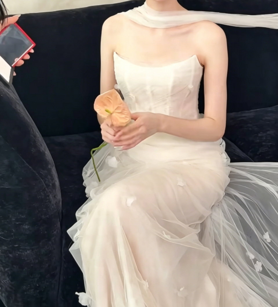 Glam Strapless Tulle Wedding Dress With Tulle Appliques Mermiad Bridal Dress GG6481