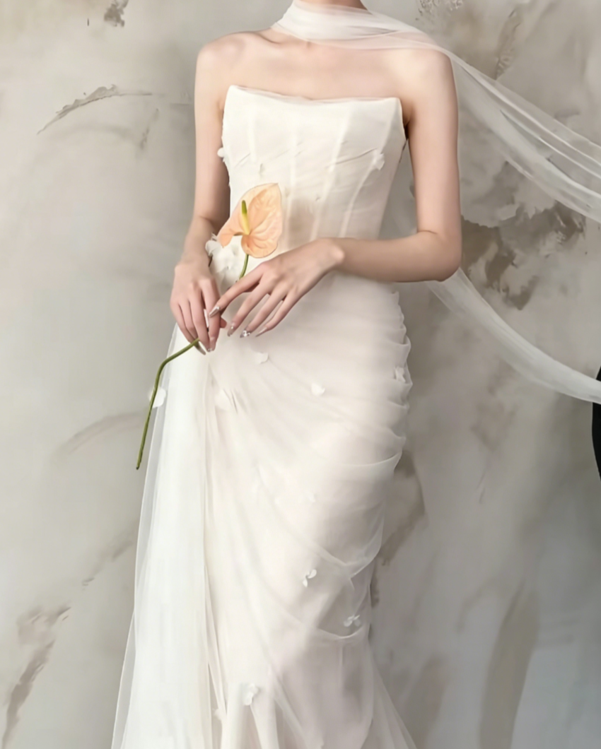 Glam Strapless Tulle Wedding Dress With Tulle Appliques Mermiad Bridal Dress GG6481