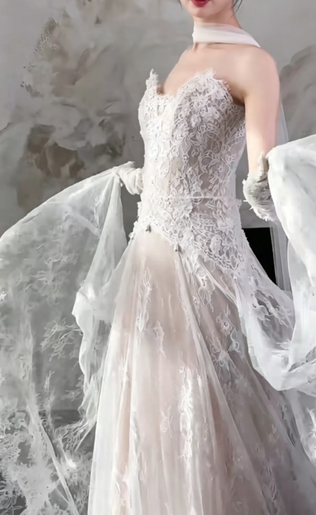 Ethereal Strapless Lace Wedding Dress With Scarf Tulle A-Line Bridal Dress GG6489