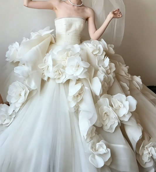 Ornate Strapless Beads Wedding Dress Handmade Flowers A-Line Bridal Dress GG6493