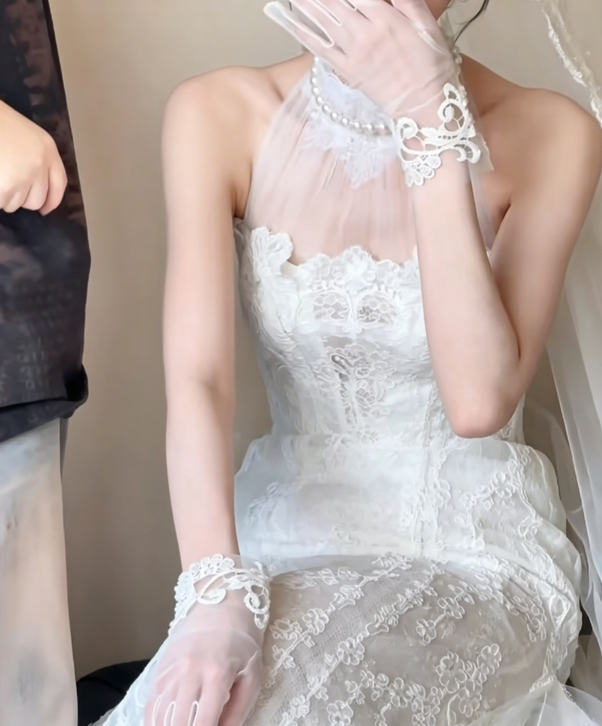 Graceful Halter Neck Wedding Dress Lace Tulle Mermiad Bridal Dress GG6494