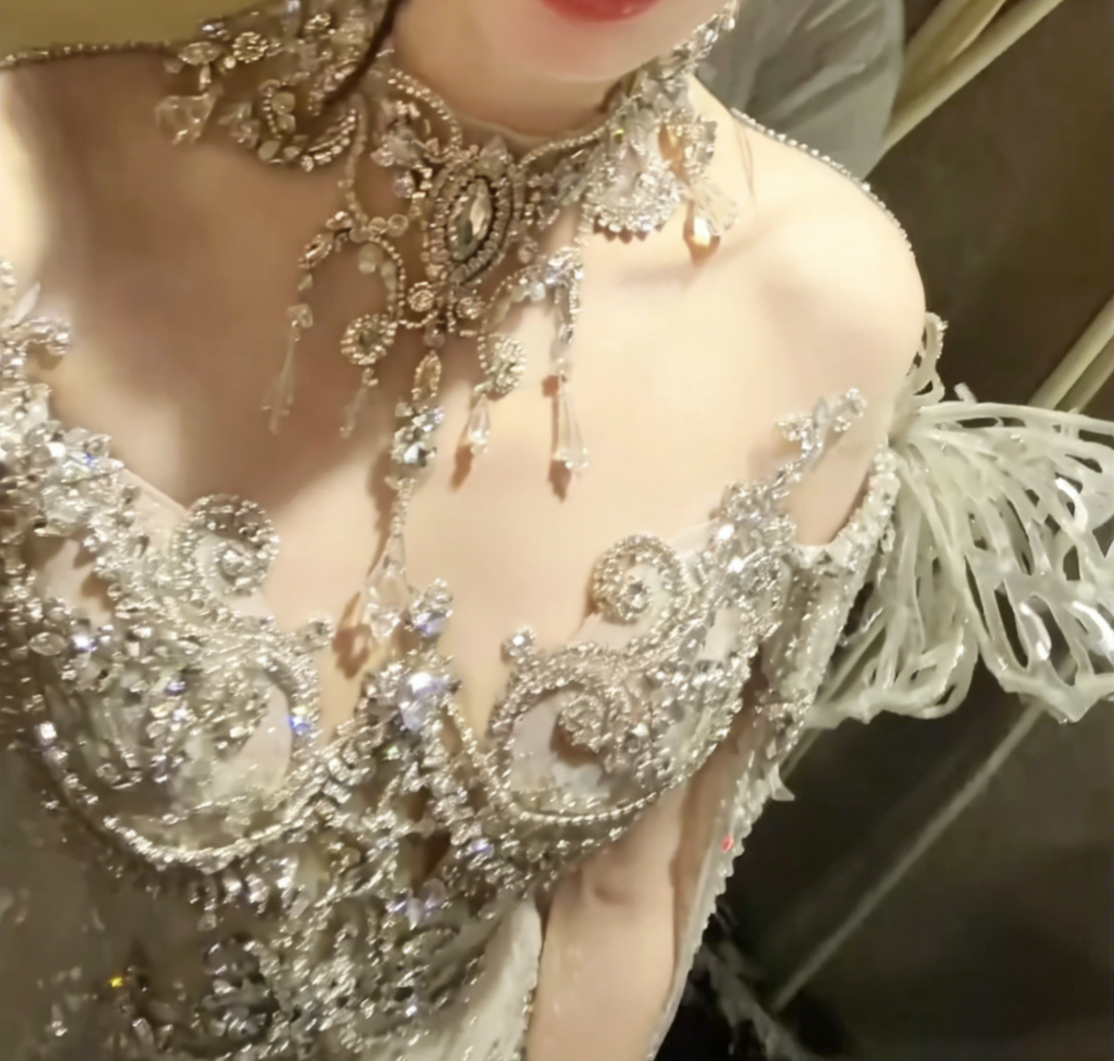 Luxurious Illusion Neck Beaded Wedding Dress Rhinestones Sequins Mermiad Bridal Dress GG6497