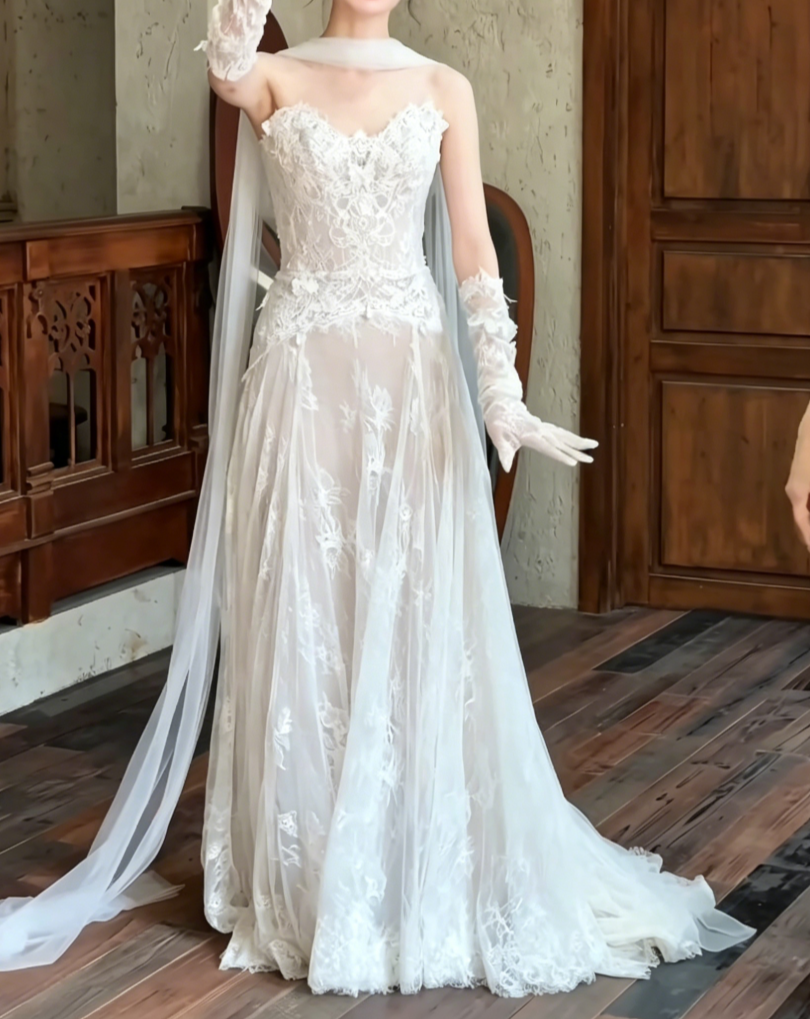 Glam Strapless Lace Wedding Dress With Scarf Tulle A-Line Bridal Dress GG6514