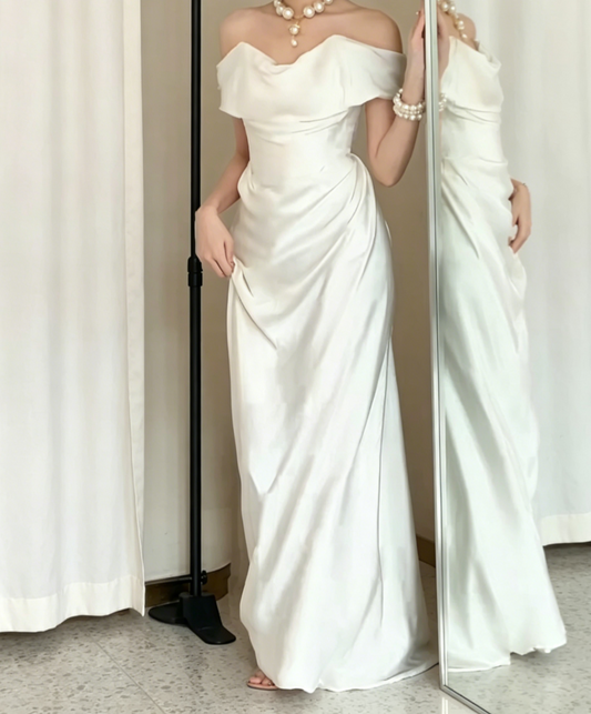 Classical Off-Shoulder Wedding Dress Satin Sheath Bridal Dress GG6530