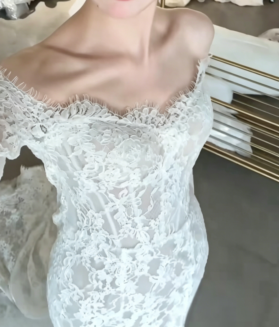 Ethereal Off-Shoulder Lace Wedding Dress Long Sleeve Mermiad Bridal Dress GG6535