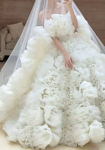 Romantic Strapless Wedding Dress Handmade Flowers A-Line Bridal Dress GG6536